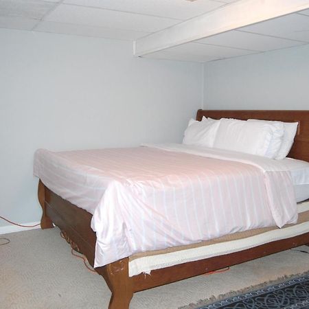 Hoosier Inn- Indiana University บลูมมิงตัน ภายนอก รูปภาพ